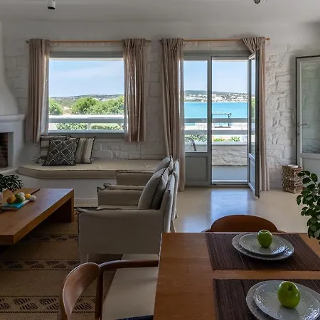 Ambassador Luxury Villa *