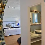 Ambassador Luxury Βίλα Σάντα Μαρία