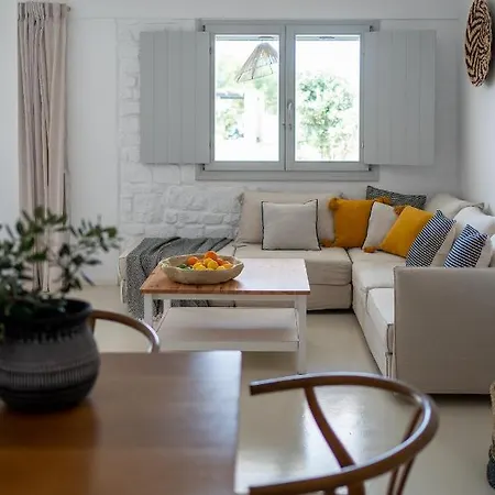 Ambassador Luxury Vila *