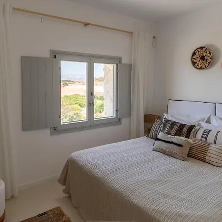 Vila Ambassador Luxury Santa Maria (Paros)