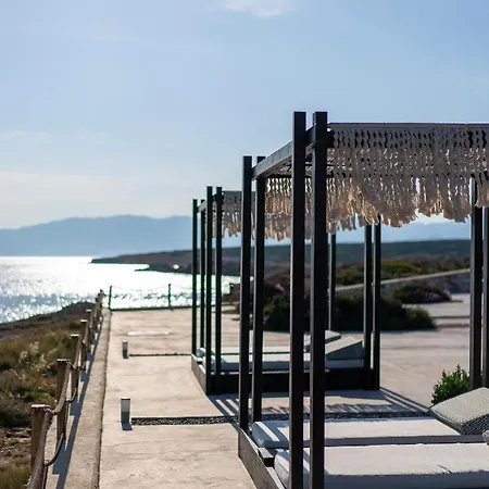 Ambassador Luxury Santa Maria (Paros)