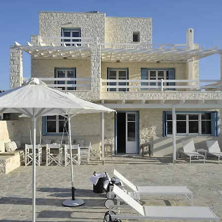 Ambassador Luxury Vila Santa Maria (Paros)